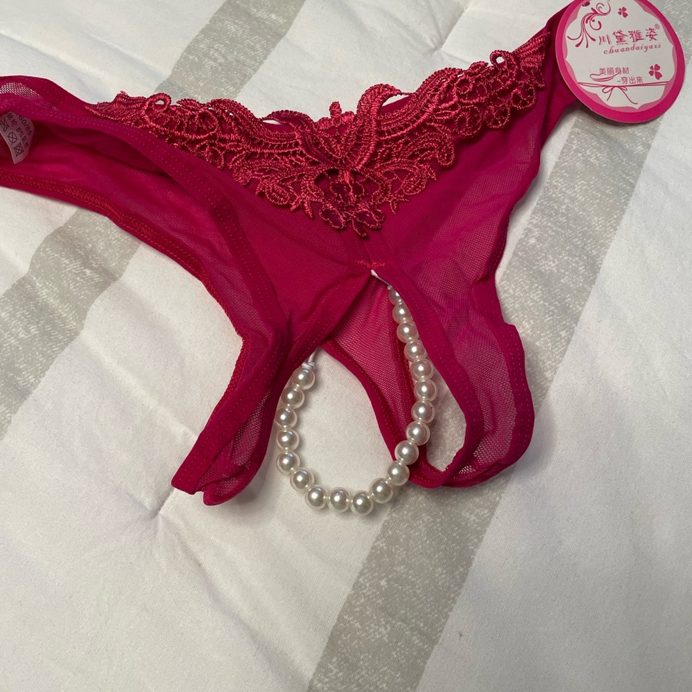 Woman’s Bikini underwear red Lace open bottom with pearls super sexy